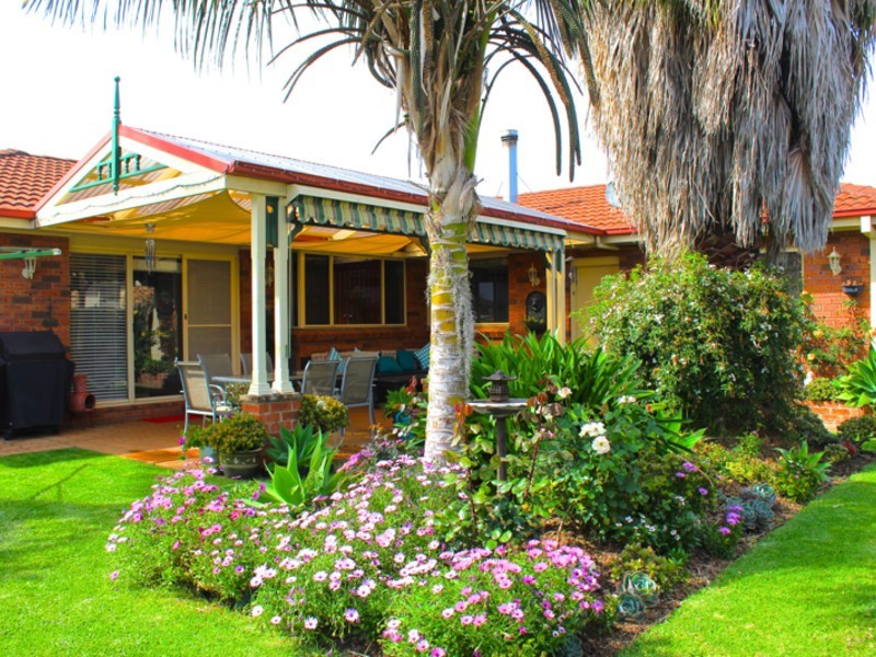 32 Combe Drive, Mollymook NSW 2539