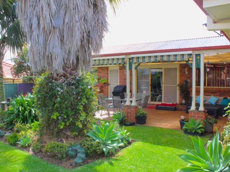 32 Combe Drive, Mollymook NSW 2539