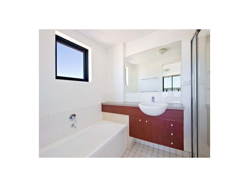 M33, 1A Mandible Street, Alexandria NSW 2015