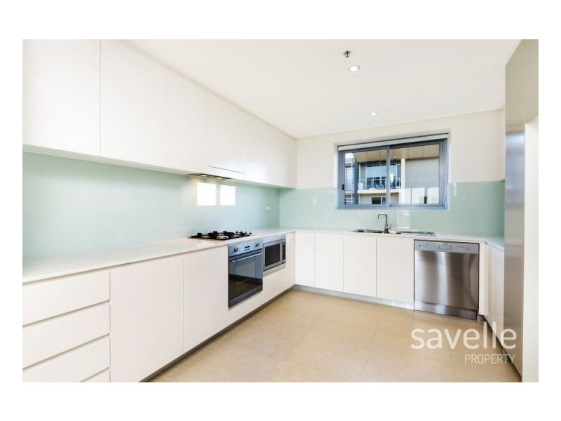3 Bed/8 Bourke Street, Mascot NSW 2020