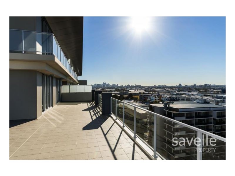 3 Bed/8 Bourke Street, Mascot NSW 2020