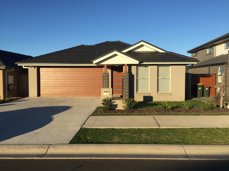 12 Evans Street, Oran Park NSW 2570