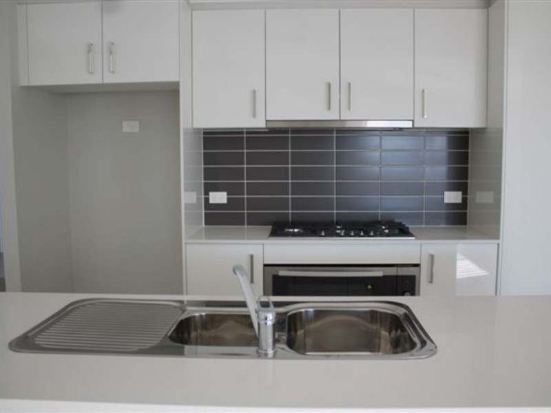 12 Evans Street, Oran Park NSW 2570