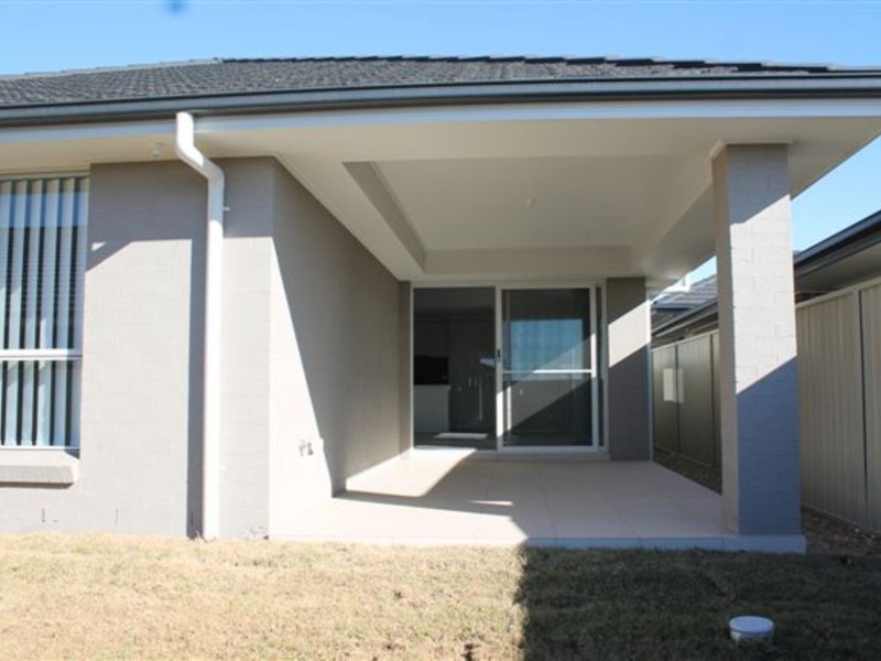 12 Evans Street, Oran Park NSW 2570