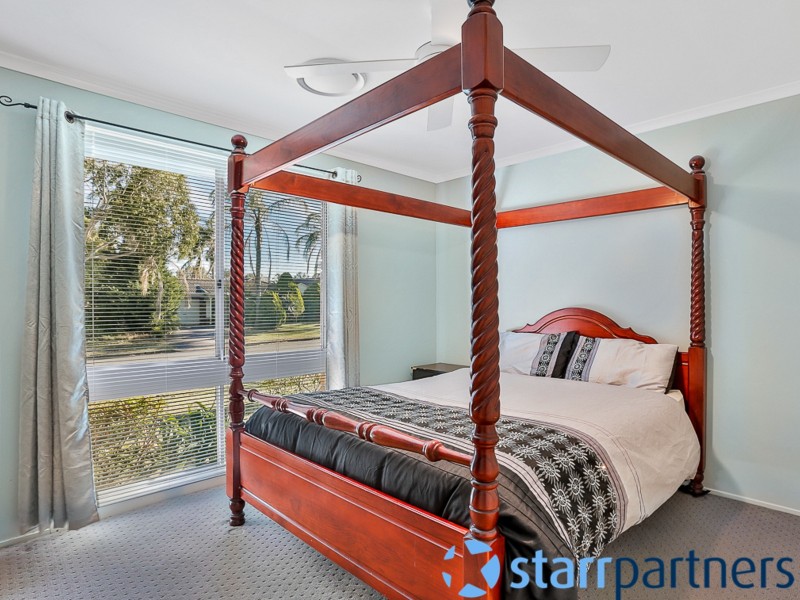 73 Potoroo Avenue, St Helens Park NSW 2560