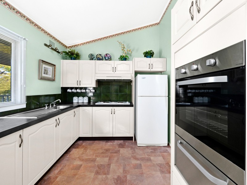 40 Fern Avenue, Bradbury NSW 2560