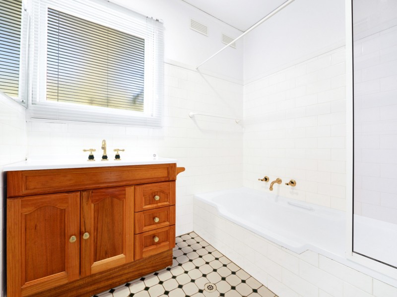 40 Fern Avenue, Bradbury NSW 2560