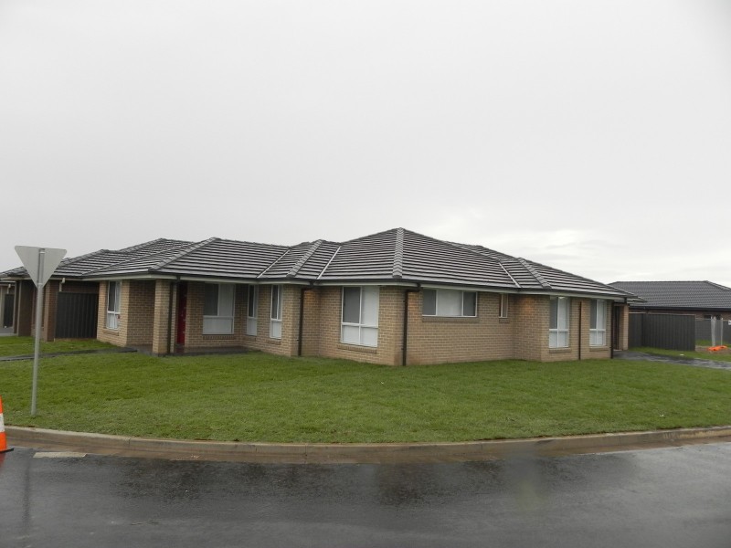 116 Village Circuit, Gregory Hills NSW 2557