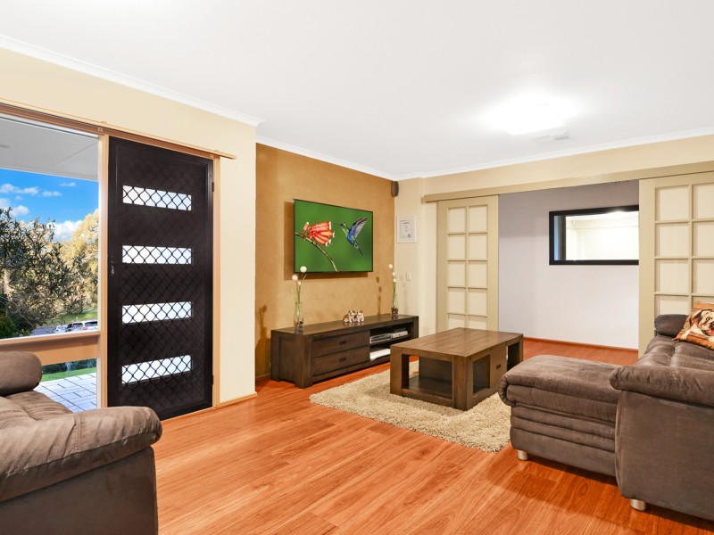 10 Paraka Place, Bradbury NSW 2560