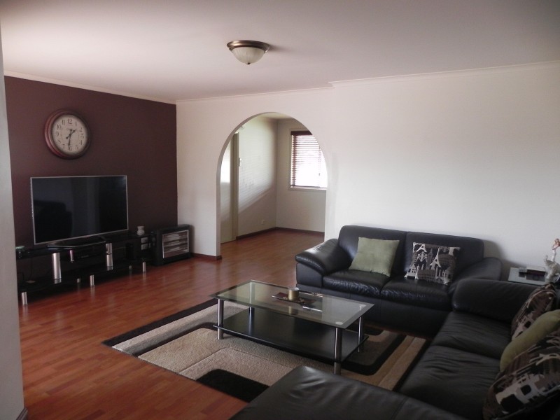 121 Spitfire Drive, Raby NSW 2566