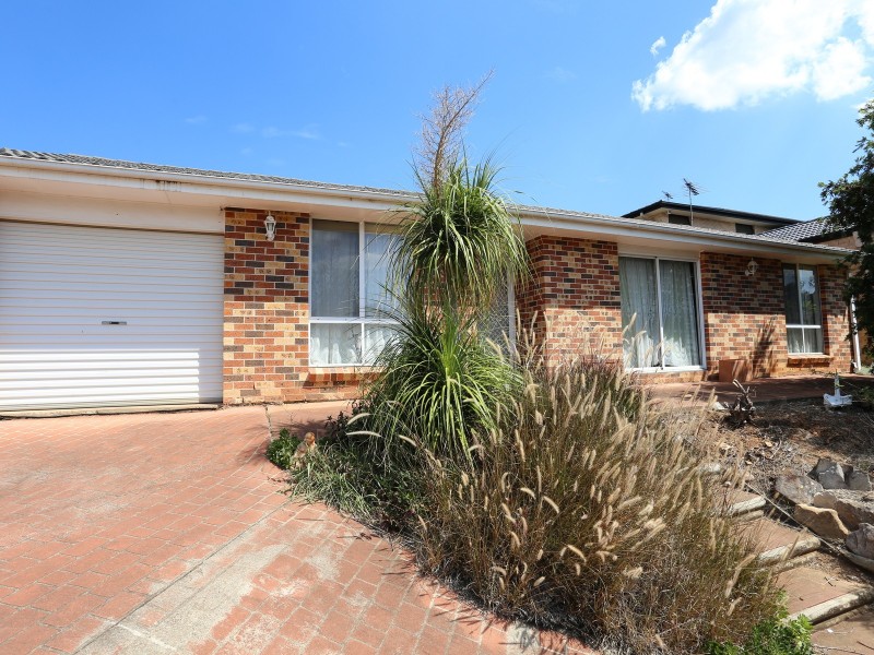 13 Colorado Street, Kearns NSW 2558