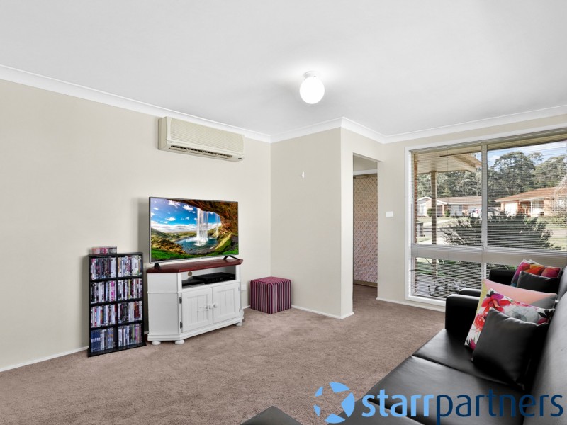 12 Briggs Place, St Helens Park NSW 2560