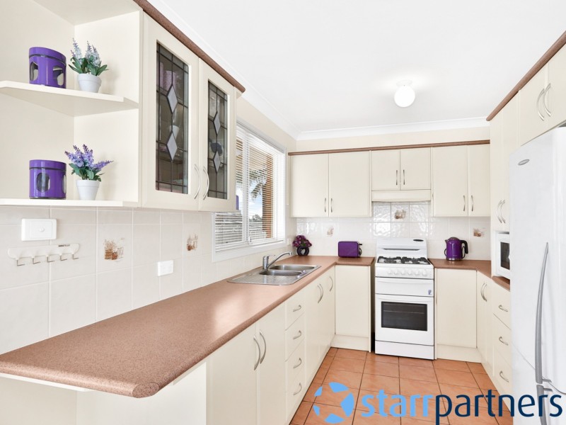 12 Briggs Place, St Helens Park NSW 2560