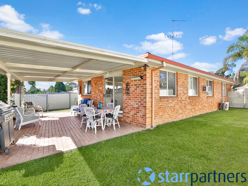 12 Briggs Place, St Helens Park NSW 2560