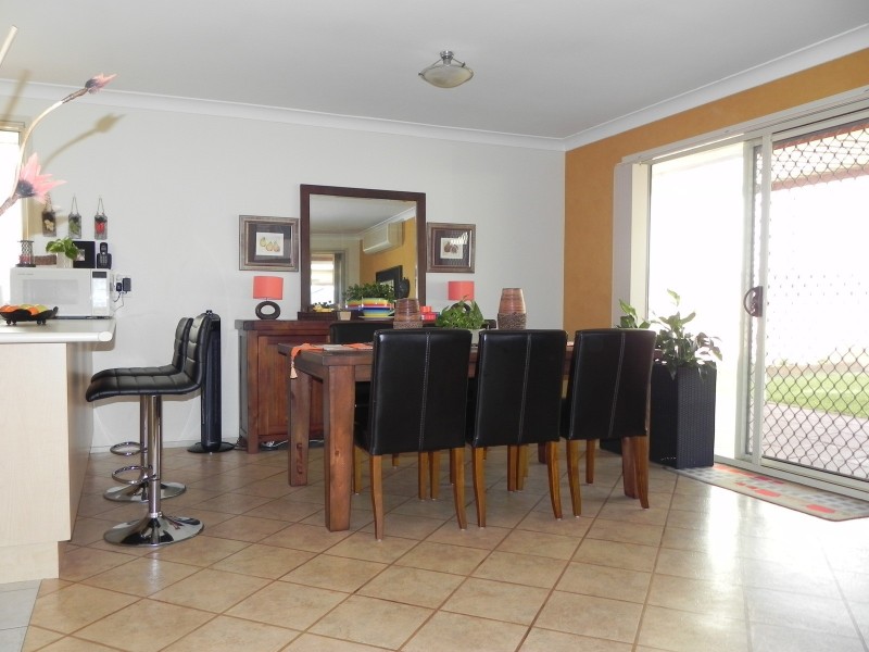 6 St Clare Place, Blair Athol NSW 2560