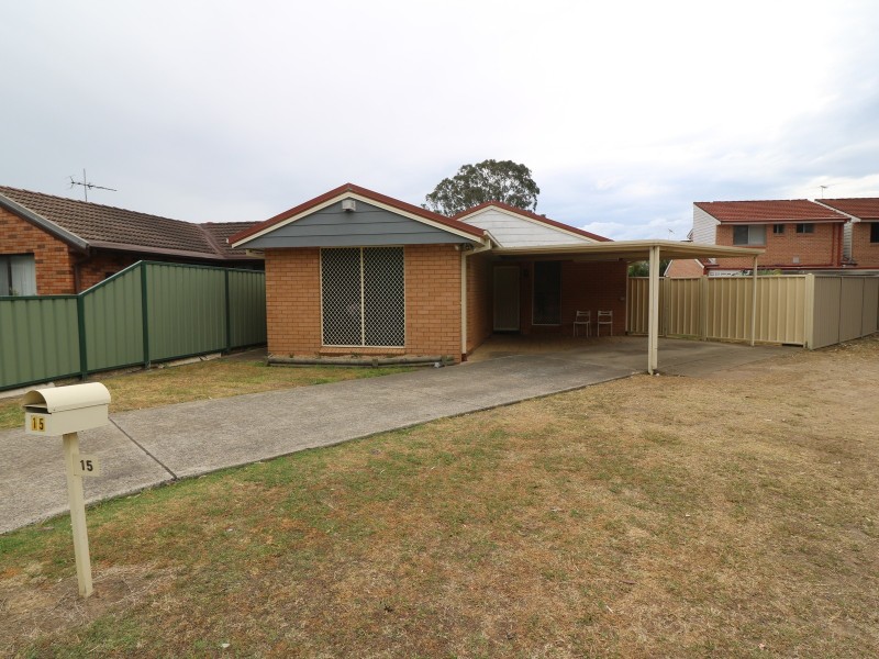 15 Rangers Road, St Helens Park NSW 2560