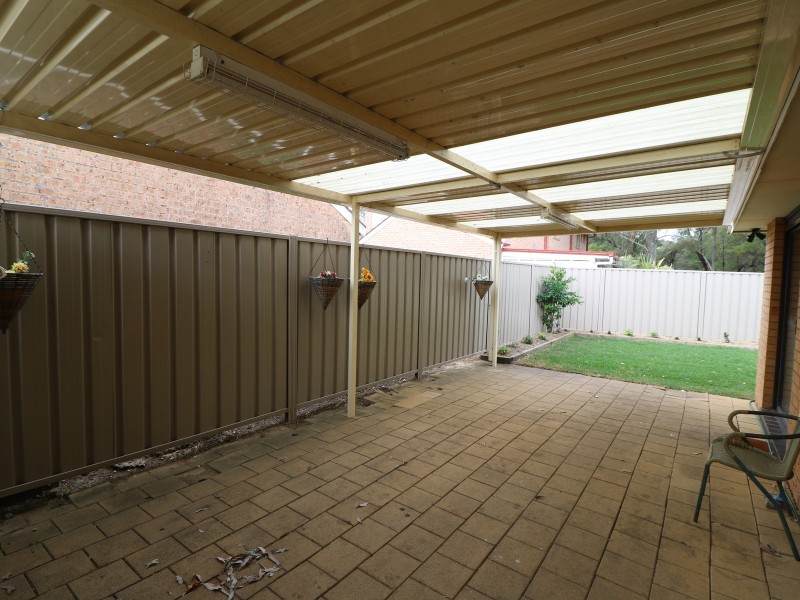 15 Rangers Road, St Helens Park NSW 2560