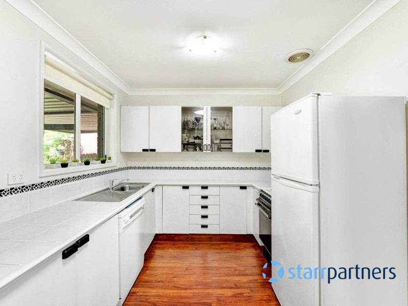 88 Cleopatra Dr, Rosemeadow NSW 2560