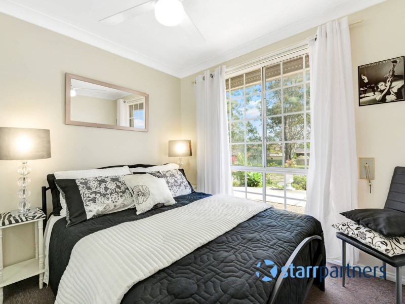 88 Cleopatra Dr, Rosemeadow NSW 2560