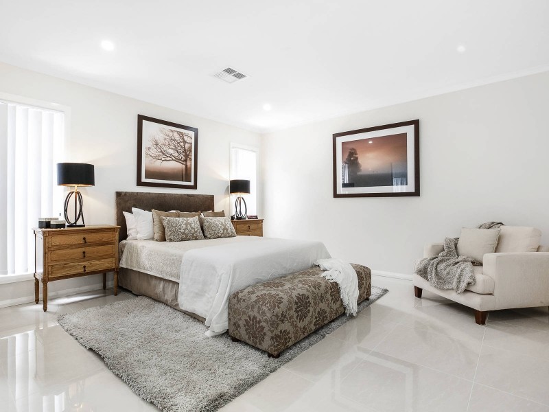 6 Moxon Street, Oran Park NSW 2570
