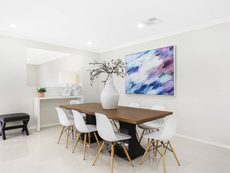 6 Moxon Street, Oran Park NSW 2570