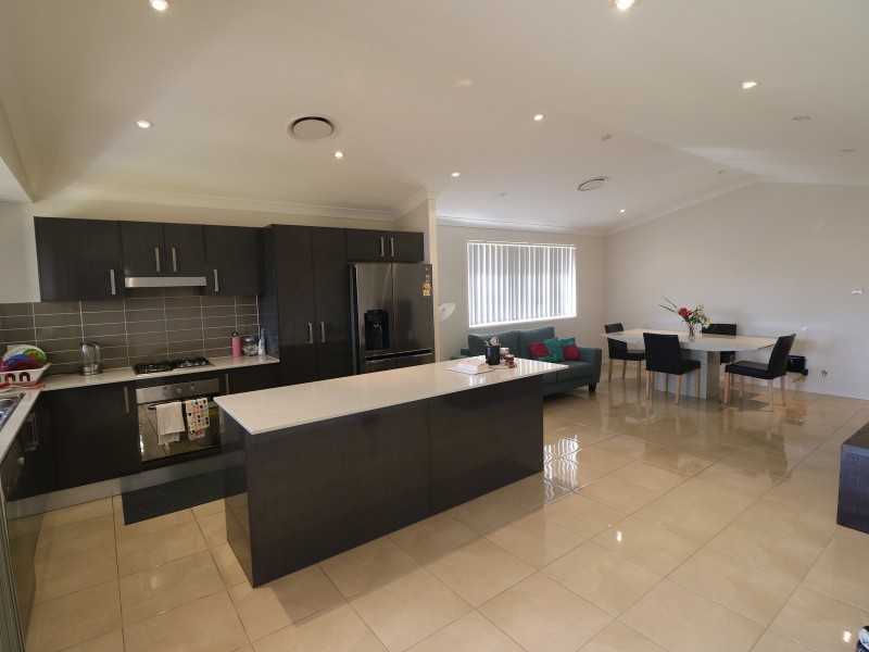 17 Sierra Avenue, Middleton Grange NSW 2171