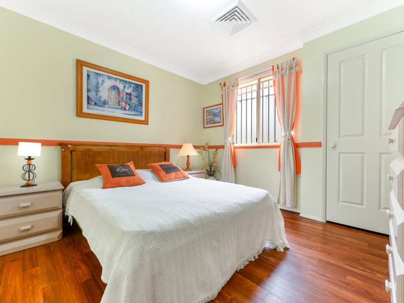 13 Alligator St, Kearns NSW 2558