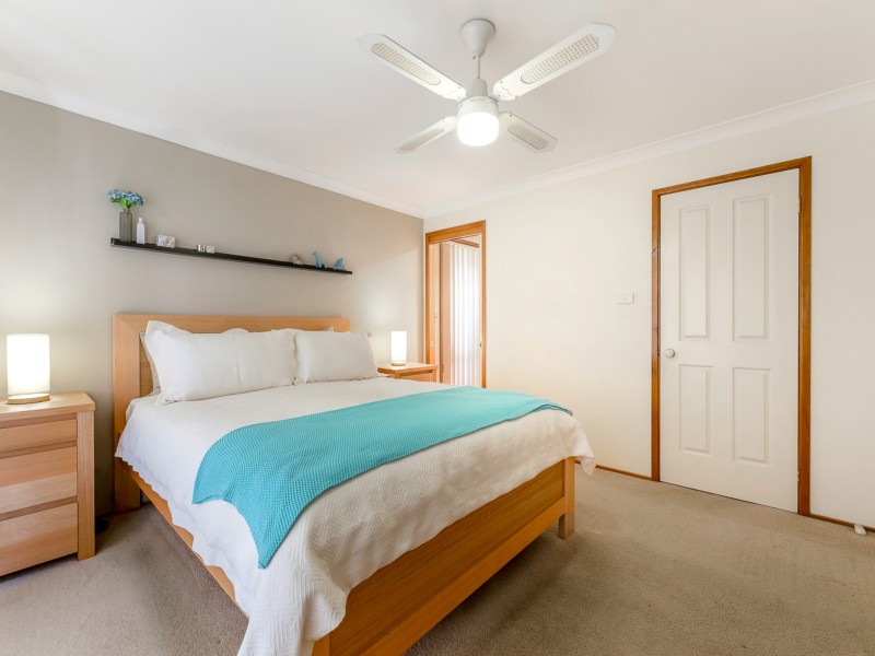 40 Pyramus St, Rosemeadow NSW 2560