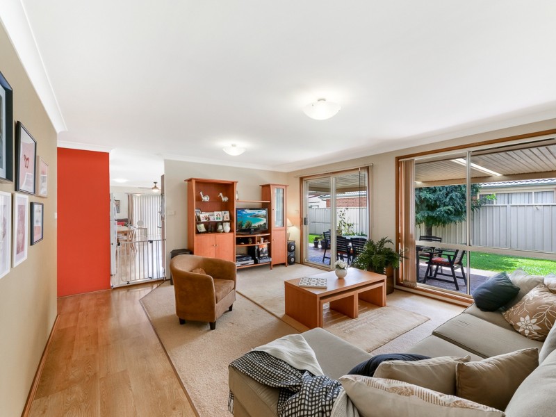 40 Pyramus St, Rosemeadow NSW 2560