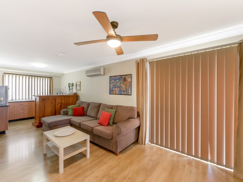 40 Pyramus St, Rosemeadow NSW 2560