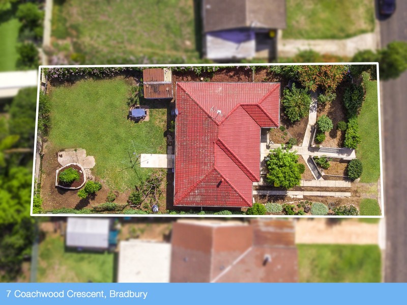 7 Coachwood Cres, Bradbury NSW 2560