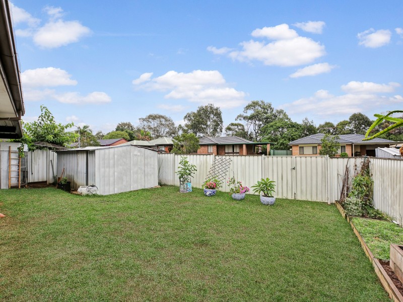 1 Manly Pl, Woodbine NSW 2560