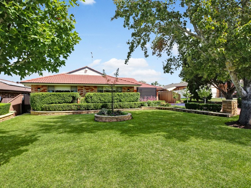 57 Epping Forest Dr, Kearns NSW 2558