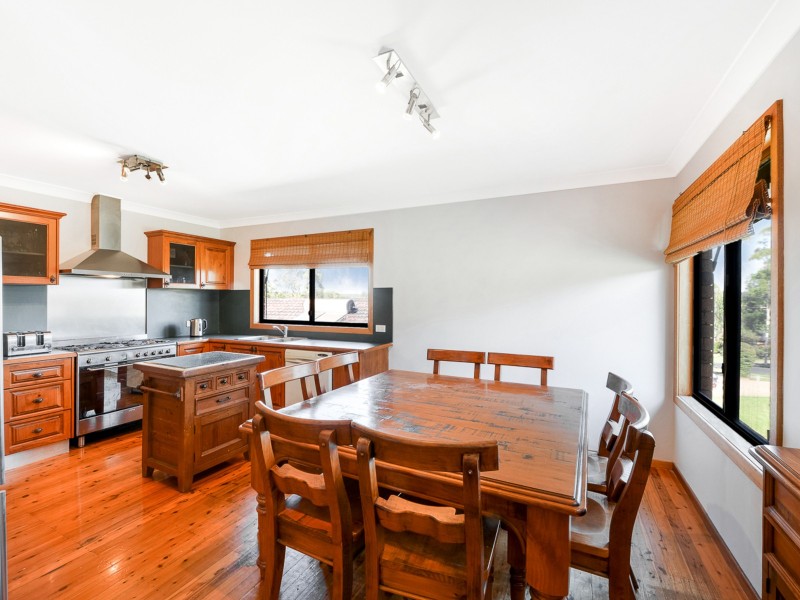 2 Aminya Cres, Bradbury NSW 2560