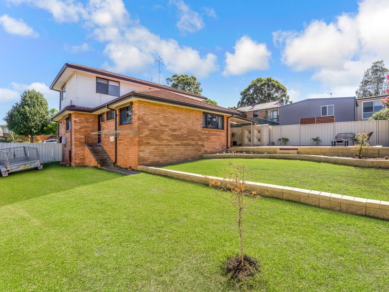 2 Aminya Cres, Bradbury NSW 2560