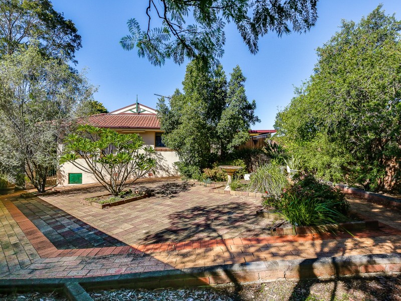 10 Mundowy Pl, Bradbury NSW 2560