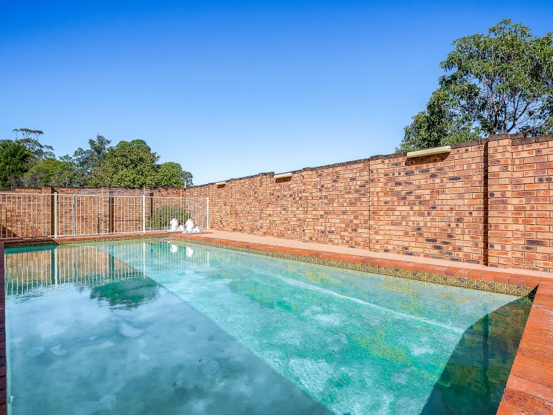 10 Mundowy Pl, Bradbury NSW 2560