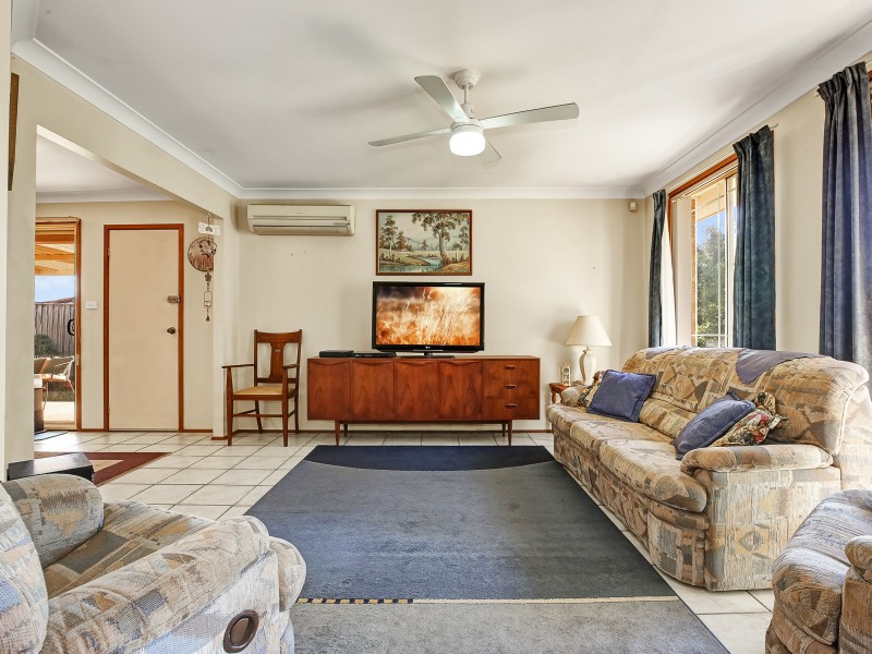 21 Joan Pl, Currans Hill NSW 2567