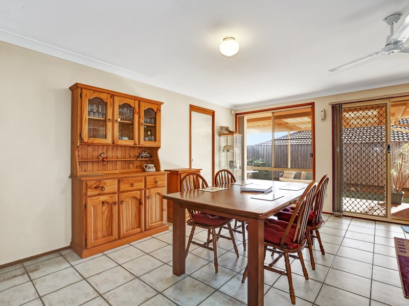 21 Joan Pl, Currans Hill NSW 2567