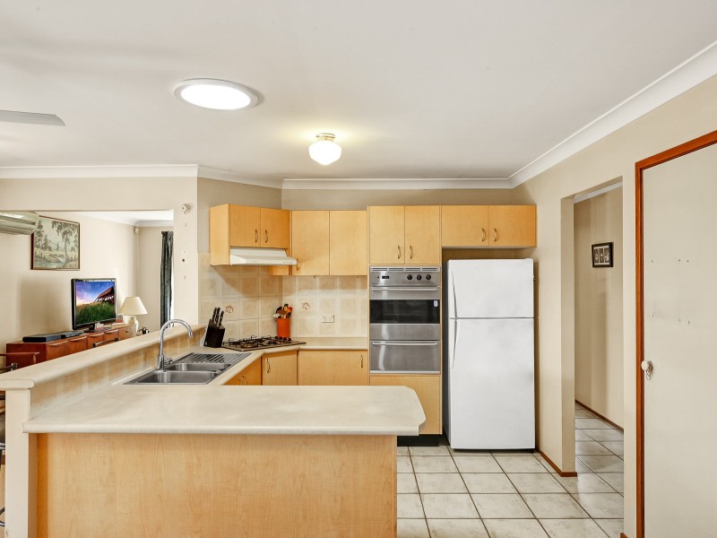 21 Joan Pl, Currans Hill NSW 2567