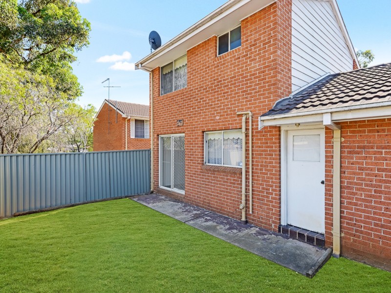 3/16-18 Arbroath Pl, St Andrews NSW 2566
