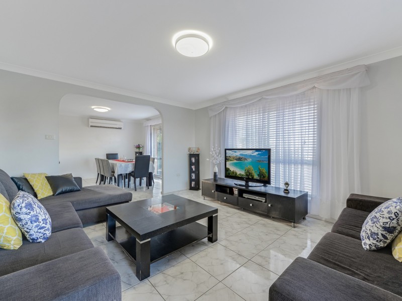 7 Dolomite Pl, Eagle Vale NSW 2558