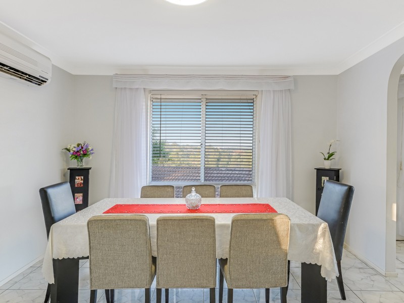 7 Dolomite Pl, Eagle Vale NSW 2558