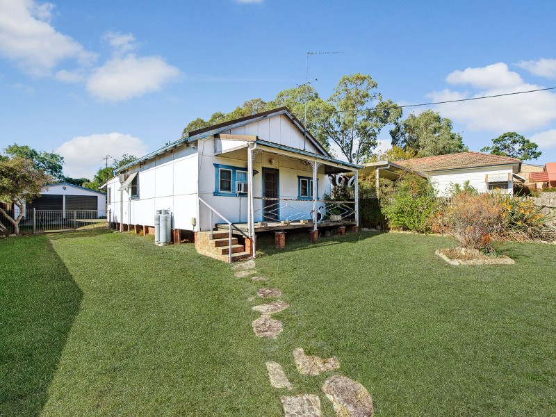4 Kingsclare St, Leumeah NSW 2560