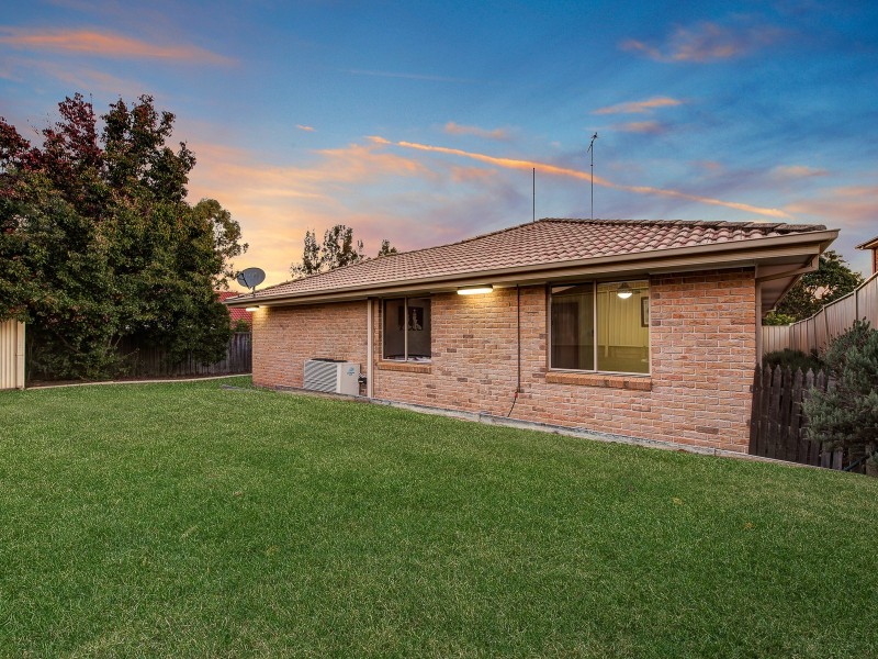 13 Ashford Cct, Currans Hill NSW 2567
