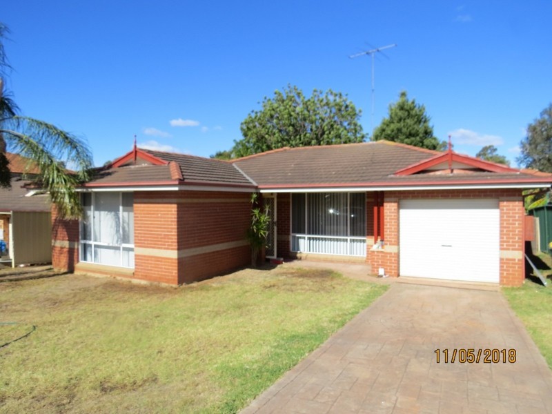 11 Skyfarmer Place, Raby NSW 2566