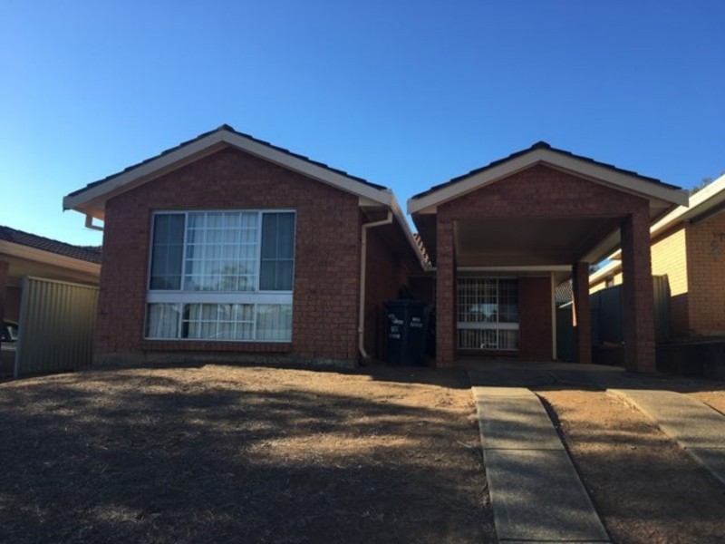 6 Palm Court, Woodbine NSW 2560