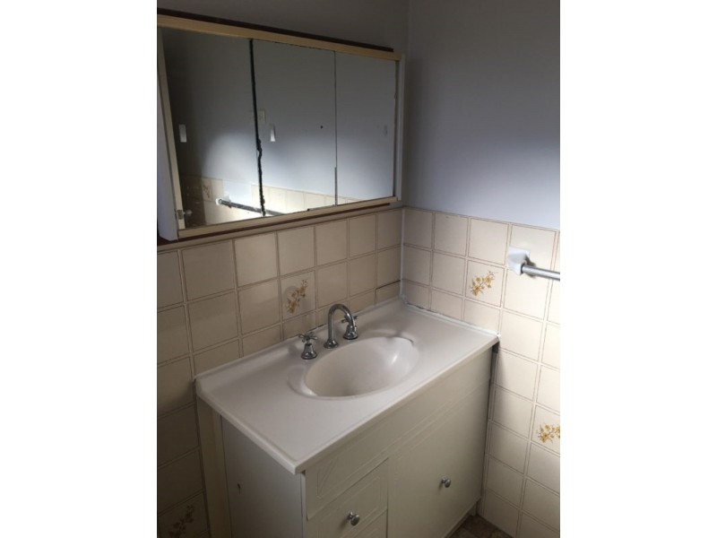 6 Palm Court, Woodbine NSW 2560