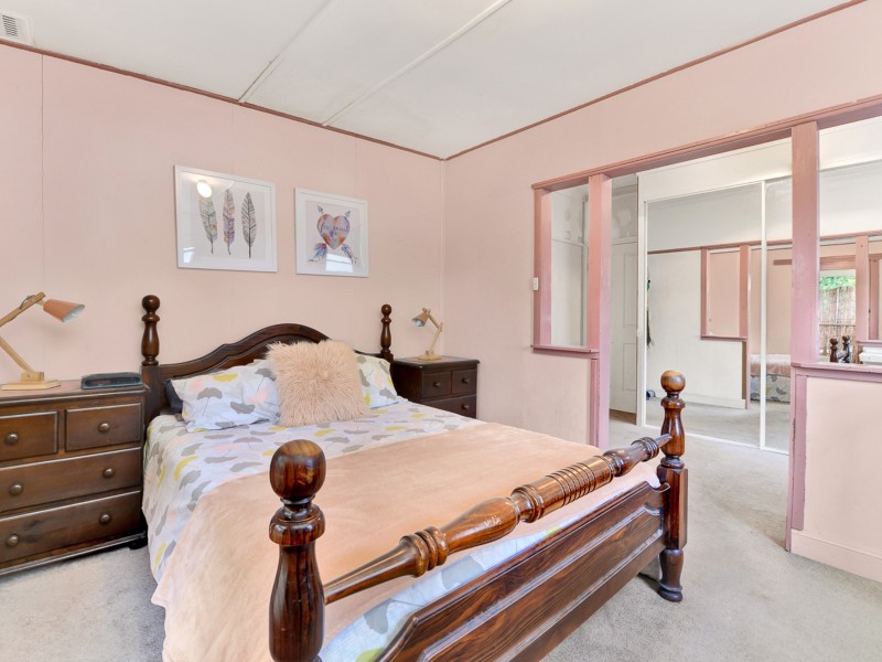 12 Burrawong Cres, Elderslie NSW 2570