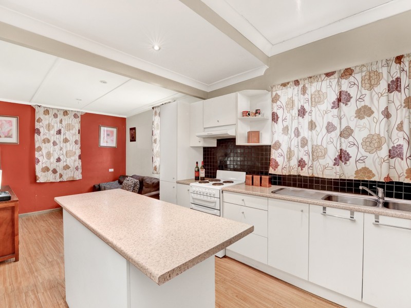 12 Burrawong Cres, Elderslie NSW 2570